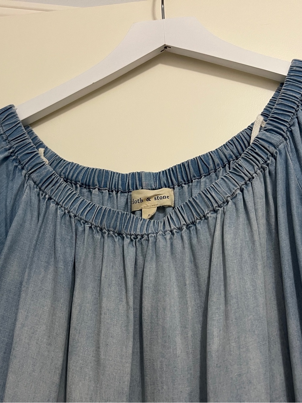 Anthropologie Cloth & Stone Off-Shoulder Mini Dress Blue Chambray Denim Western - Picture 5 of 15